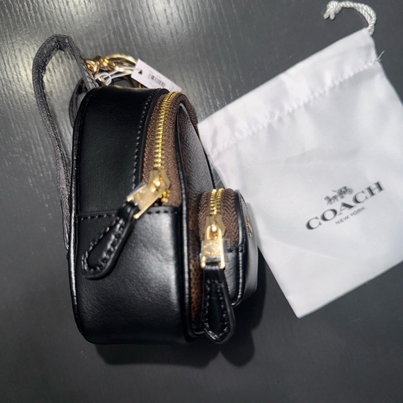 🚨SOLD🚨Coach Brown and Black Mini Backpack Keychain - Picture 3 of 11